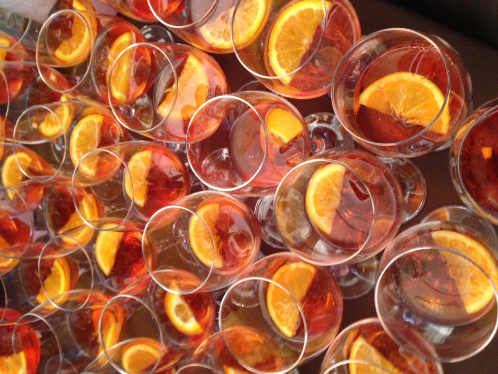 Fiumi di spritz alla festa di Alfa Romeo